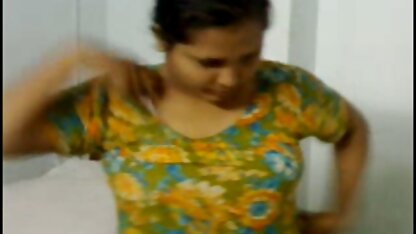 चेहरे सेक्सी हिंदी मूवी वीडियो पर सह से पहले एक अनौपचारिक मॉडल एक फोटोग्राफर द्वारा गड़बड़ किया गया था