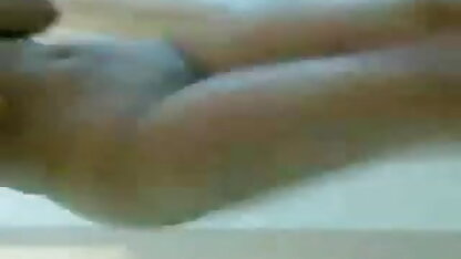 ब्रांडी एनिस्टन अपने शक्तिशाली मुर्गा को उठाने के लिए वेब कैमरा हिंदी सेक्सी वीडियो मूवी के सामने वापस आ गई है!